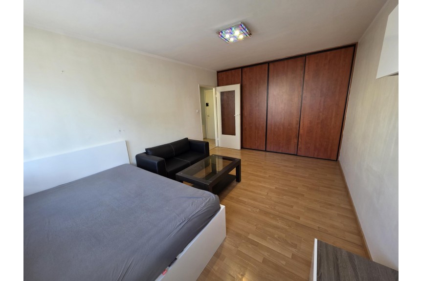 Wrocław, Wrocław-Fabryczna, Marka Hłaski, Kawalerka- osobno kuchnia Muchob&oacute;r Wielki Hłaski